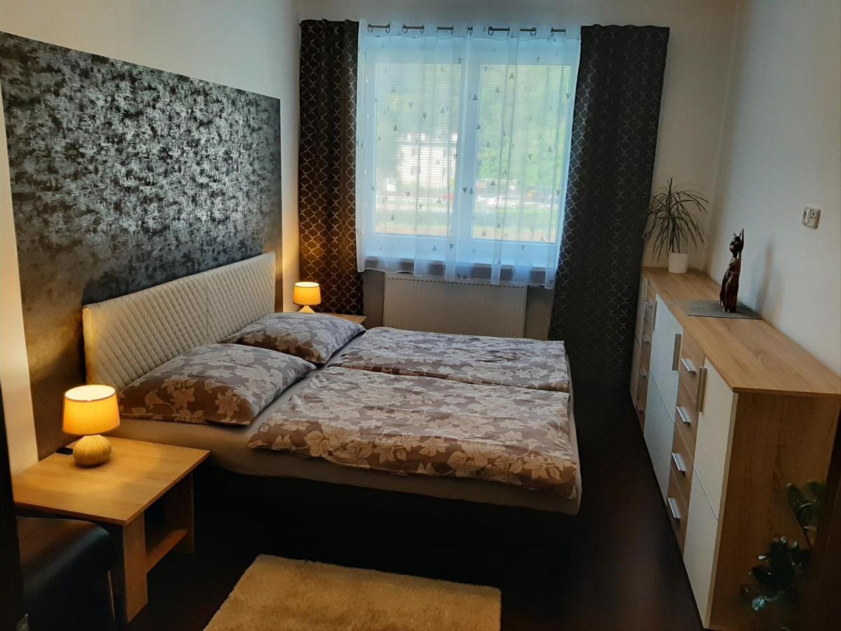 Apartman Pod Hradem Зноймо Екстер'єр фото