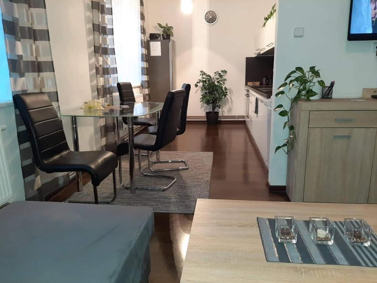 Apartman Pod Hradem Зноймо Екстер'єр фото